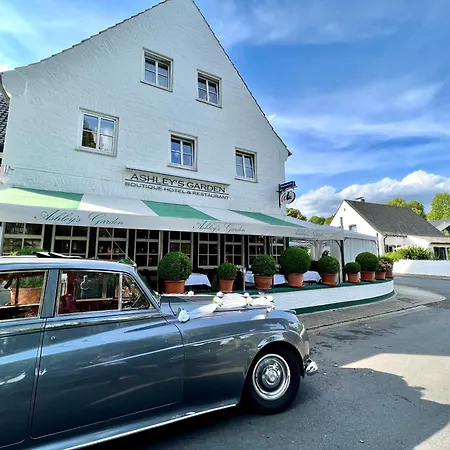 Ashley's Garden Hotel