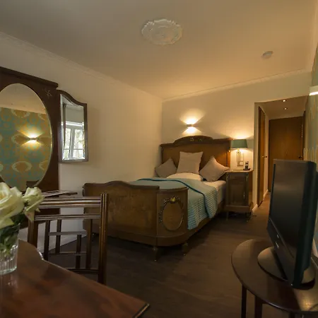 Boutique Ashley's Garden 4* دوسلدورف