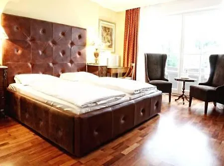 Ashley's Garden Hotel Dusseldorf