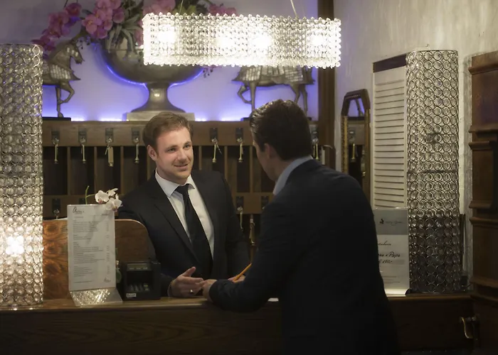 Ashley's Garden Hotel 4*