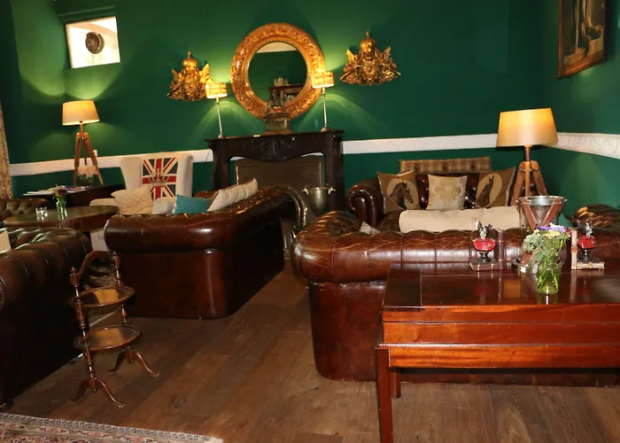 Ashley's Garden Hotel