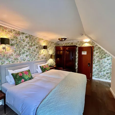 Otel Boutique Ashley's Garden Düsseldorf