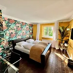 Otel Ashley's Garden Düsseldorf